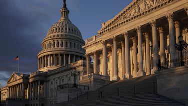 Arrancan testimonios públicos sobre juicio político a Trump