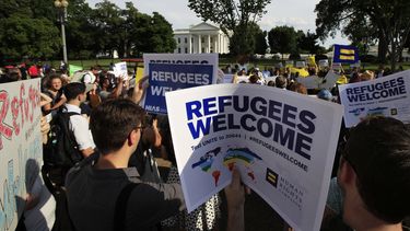 Gobierno de EEUU propone límite de 18.000 refugiados