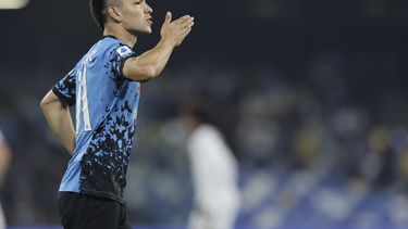 Lozano y Lautaro anotan en victorias de Napoli e Inter