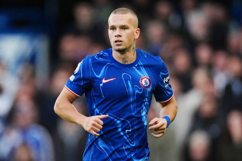 ARCHIVO - Foto del 27 de octubre del 2024, Mykhailo Mudryk del Chelsea en el encuentro de la Liga Premier ante el Newcastle. (AP Foto/Dave Shopland, Archivo)