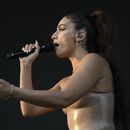 La cantante iraní-holandesa Sevdaliza durante su concierto en el festival AXE Ceremonia en el Parque Bicentenario en la Ciudad de México el domingo 24 de marzo de 2024. (Foto AP/ Marco Ugarte)