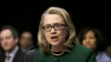 Dan a conocer correos de Hillary Clinton