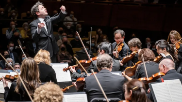 Gustavo Dudamel se convertirá en el director musical y artístico de la Filarmónica de Nueva York