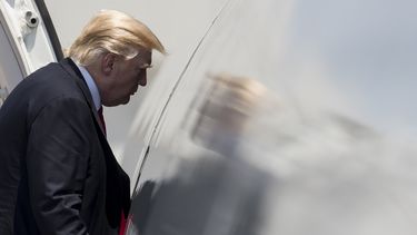 Trump se queja por falta de apoyo de republicanos