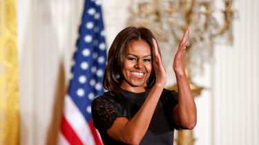 univision despide a figueroa por comentario sobre m. obama