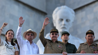 castro, lopez-calleja y otra decena de cubanos sancionados por la administracion trump