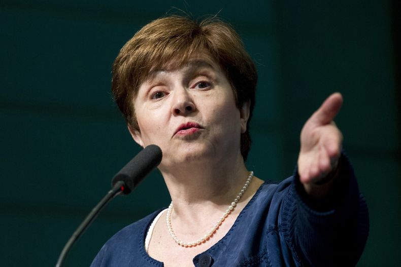 AMN-ECO_FMI-NUEVA_DIRIGENTE-0.jpg