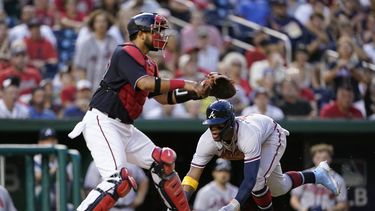 Bravos vencen 8-4 a Nacionales; Arcia pega jonrón