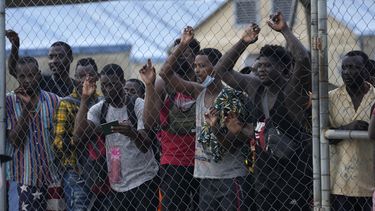 Panamá y Colombia acuerdan organizar flujo migratorio