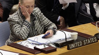 Entrevista FBI-Clinton indicaría fin de pesquisa sobre mails