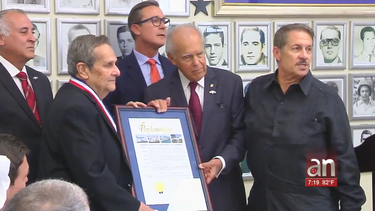 desantis homenajeo al ex agente de la cia y principal hombre en la captura del che, felix rodriguez