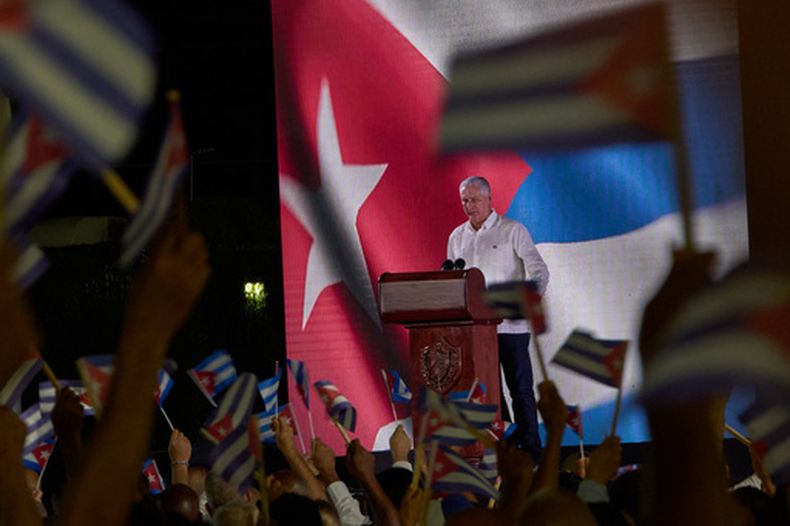 El presidente cubano Miguel Díaz-Canel en el evento para conmemorar el aniversario al asalto al Cuartel Moncada, en Pinar del Río, Cuba, el 26 de julio del 2026. (AP foto/Ramon Espinosa)