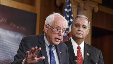 EEUU busca mejorar atención médica a veteranos