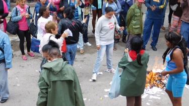 queman ejemplares de la declaracion universal ddhh en la habana