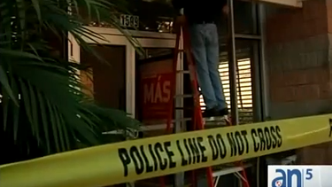 americateve | Roban otra tienda de teléfonos celulares por tercera vez en dos días.