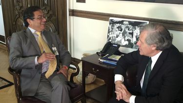 Petro pide a OEA mayor vigilancia electoral en Colombia