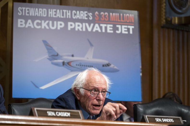 El senador Bernie Sanders habla durante una audiencia en el Capitolio, en Washington, el jueves 12 de septiembre de 2024. (AP Foto/Kevin Wolf)