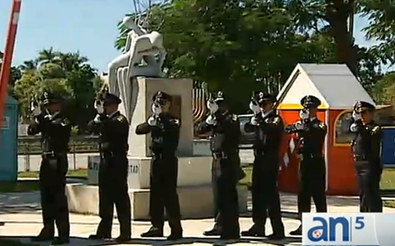 Hoy se conmemora el día del veterano y con ese motivo la ciudad de Hialeah realizó un acto de recordación en el parque del triángulo.