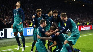 tripleta de moura mete a tottenham en su primera final