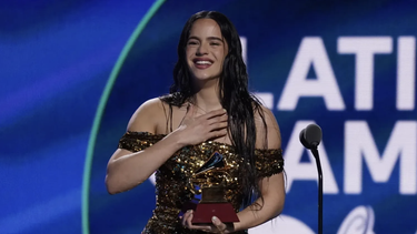 los latin grammy se entregaran por primera vez fuera de los estados unidos
