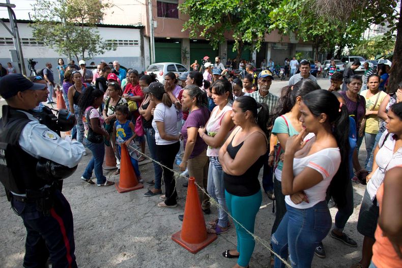 AMS-GEN_VENEZUELA-POLICIA_MOTIN-2.jpg