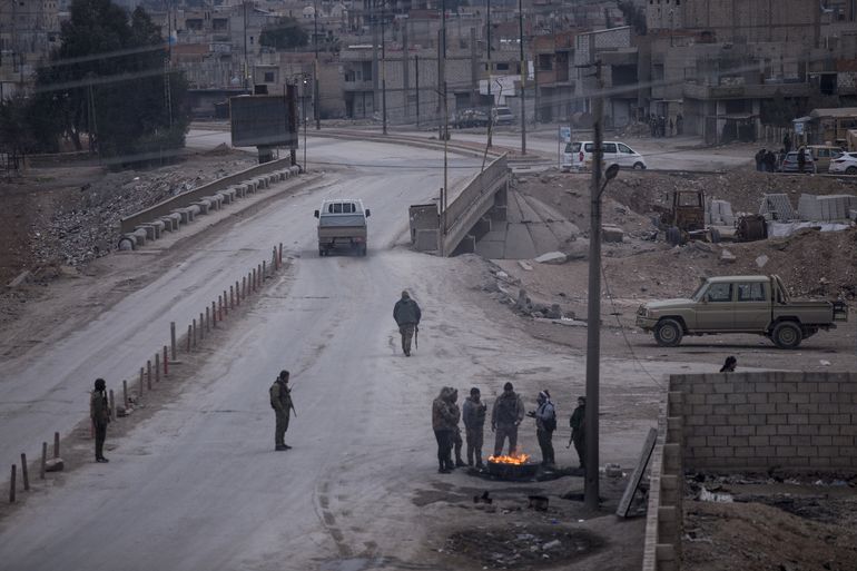 Fuerzas kurdas sirias liberan rehenes tras asalto a prisión