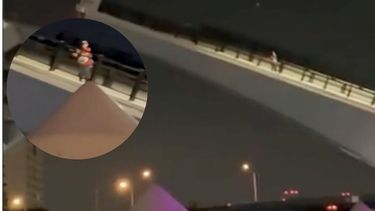 hombre queda atrapado en puente levadizo en la zona de brickell
