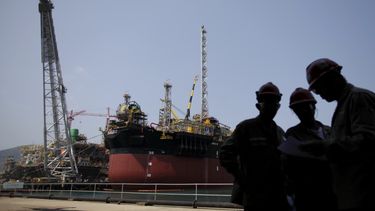 seis cubanos y un argentino condenados por corrupcion en industria petrolera