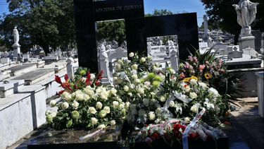 entierran a hijo de fidel castro en cementerio de la habana
