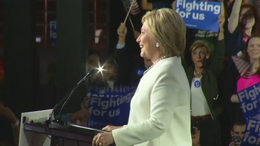 hillary clinton llevo a cabo jornada de campana en el downtown de miami