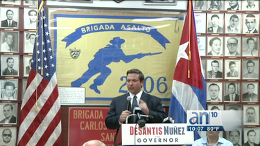 ron desantis y jeannette nunez hacen campana en la brigada 2506
