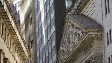 Wall Street logra 1ra ganancias tras calma en los mercados