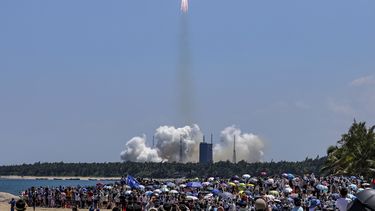 Restos de cohete chino caen en Filipinas sin causar daños