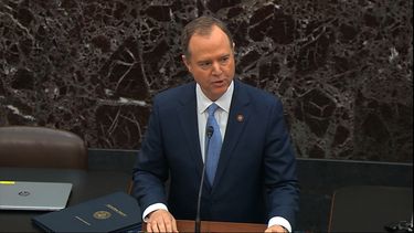 Schiff acusa a la NSA y la CIA de retener documentos