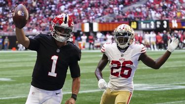 Mariota aprovecha su segunda oportunidad, con Falcons