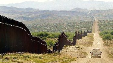 americateve | A raíz de la crisis humanitaria generada por la llegada de miles de niños a la frontera sur del país, la administración Obama está pidiendo un cambio en las leyes y fondos para afrontar el problema.