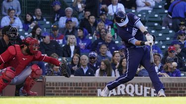 Cachorros derrotan 6-1 a Rojos; Sampson trabaja 7 entradas