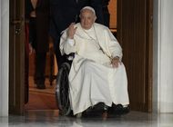 el papa francisco desestima rumores de que planea renunciar