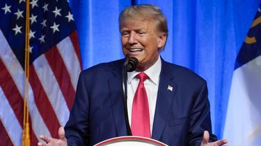 ARCHIVO - El expresidente estadounidense Donald Trump habla durante la convención del Partido Republicano en Greensboro, Carolina del Norte, el sábado 10 de junio de 2023. (AP Foto/George Walker IV, archivo)