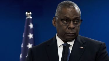 El secretario de Defensa de Estados Unidos, Lloyd Austin, durante una conferencia de prensa conjunta con su homólogo israelí Yoav Gallant tras una reunión en Tel Aviv, Israel, el lunes 18 de diciembre de 2023. (AP Foto/ Maya Alleruzzo)