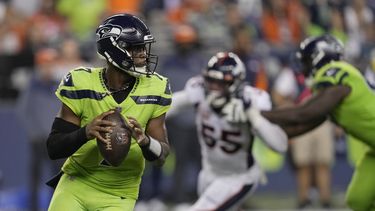 Seahawks disfrutan inesperada victoria al inicio de campaña