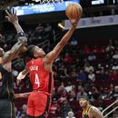 Rockets se aprovechan del mal momento de los Suns para ganar