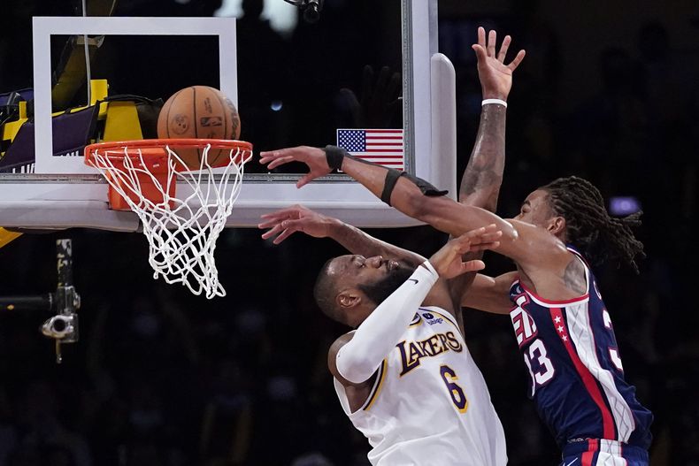 DEP-NFL NETS-LAKERS