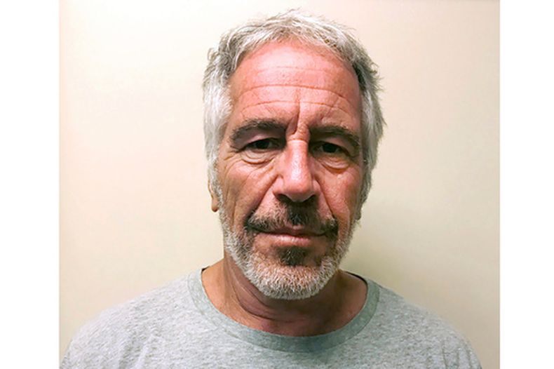 ARCHIVO – En la imagen, proporcionada por el Registro de Delincuentes Sexuales del Estado de Nueva York, aparece Jeffrey Epstein, el 28 de marzo de 2017. (Registro de Delincuentes Sexuales del Estado de Nueva York vía AP, Archivo)