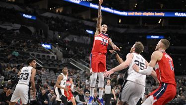 Wizards por fin ganan en San Antonio tras 23 años
