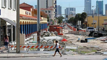 duenos de apartamentos de la pequena habana se ven obligados a vender sus apartamentos por el crecimiento de brickell