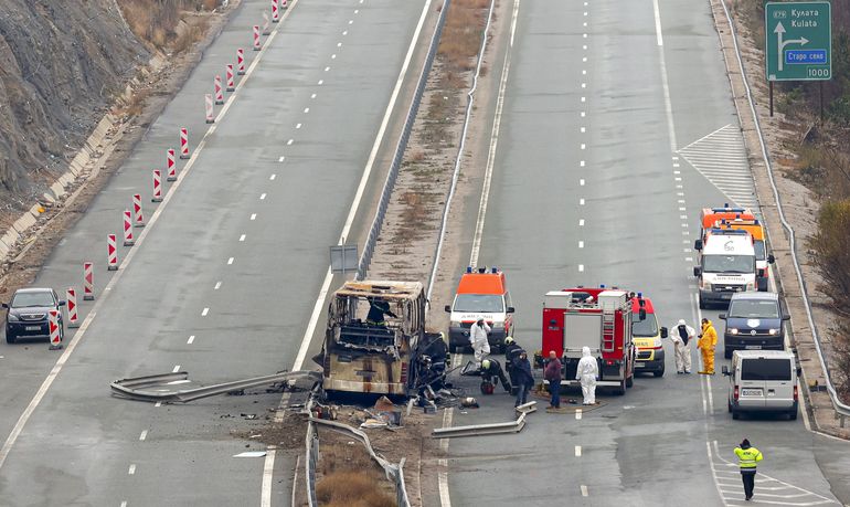 Bulgaria y Macedonia del Norte en luto tras accidente de bus