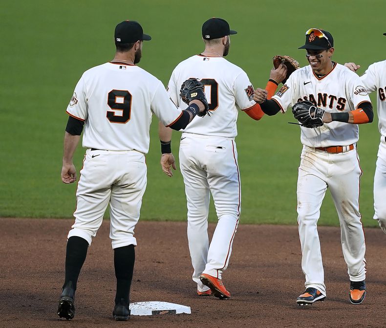 DEP-BEI_PADRES-GIGANTES-0.jpg