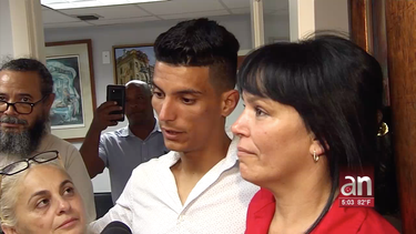 primera entrevista del polizon cubano tras salir del centro de detencion