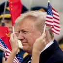 Un año después, Trump sigue obsesionado con Hillary Clinton